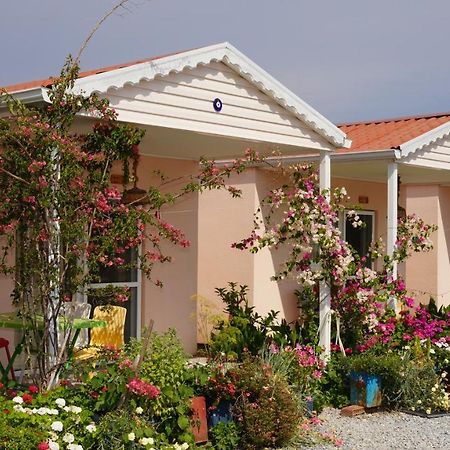 Yelken Bungalov Bed & Breakfast Milas Exterior foto